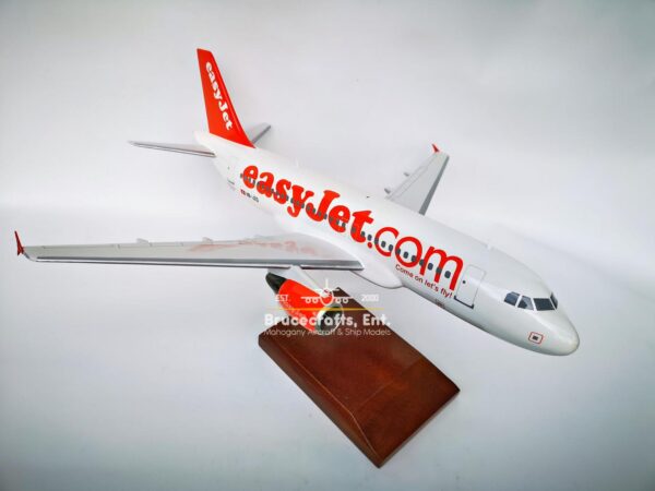 Model of Airbus A319 Easyjet with detailed craftsmanship.